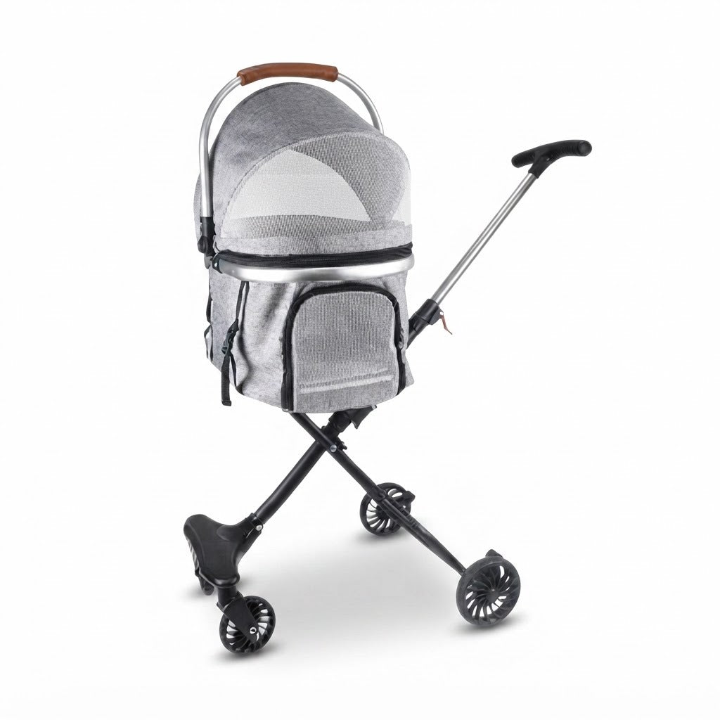 Carrito para mascotas para paseo y transporte, vista de producto sobre fondo blanco