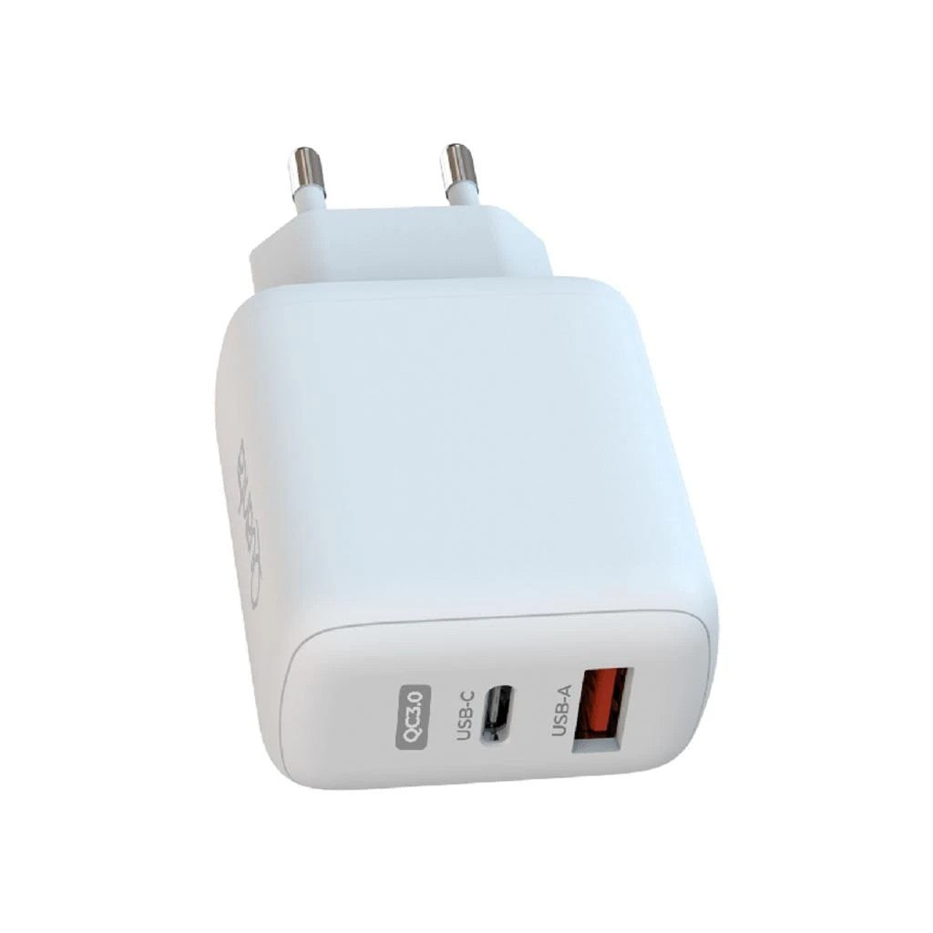 Cargador Carga Rápida Quanta QTCCR45 45W USB-A y USB-C