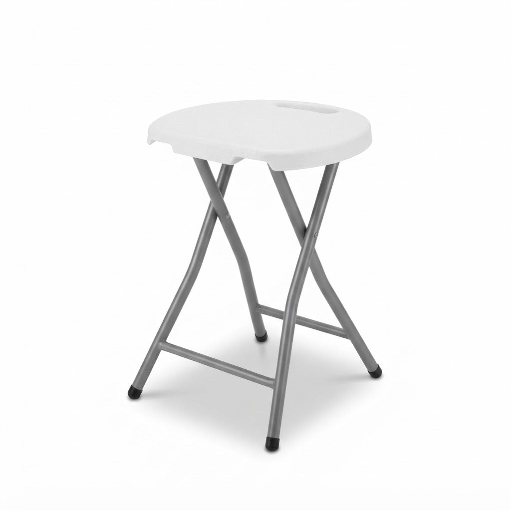 Butaca plegable de plástico blanco con patas metálicas