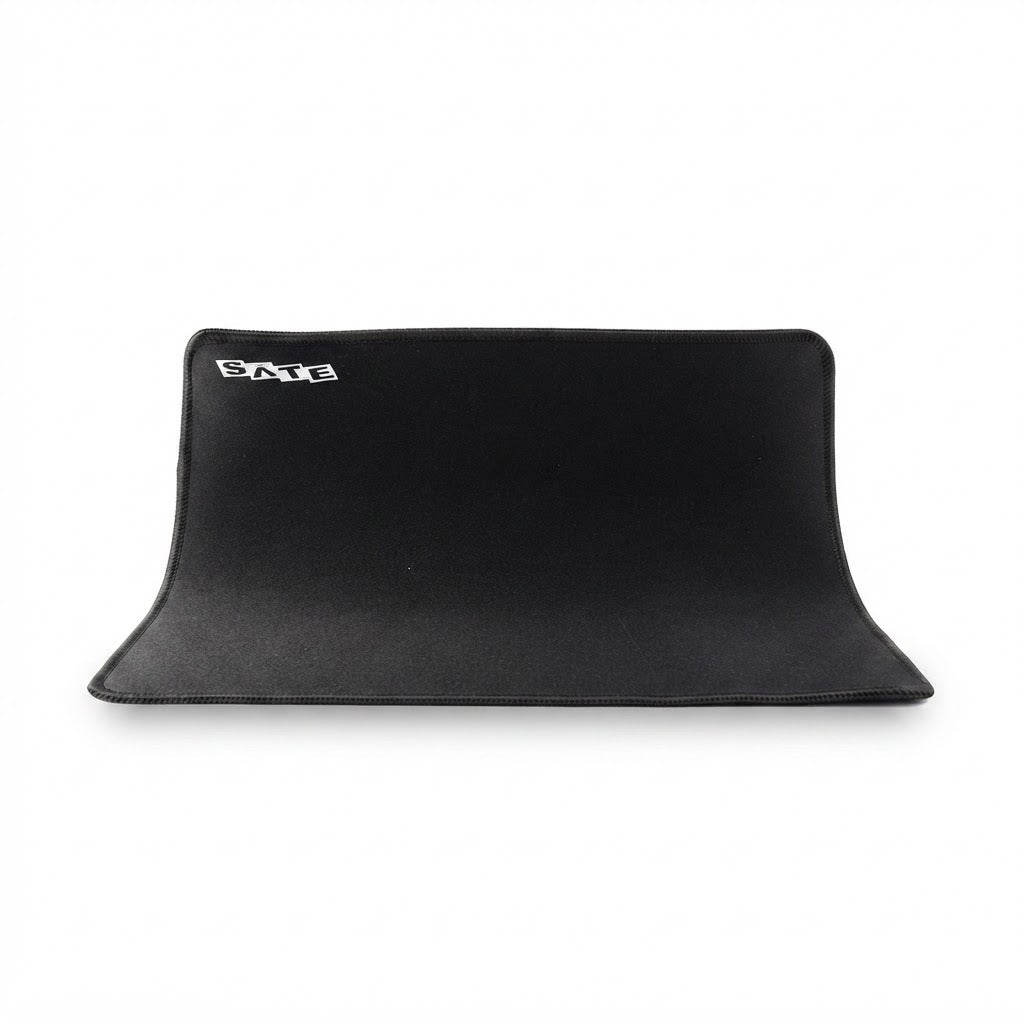Mouse Pad Gamer A- de 32 x 27 cm con Base Antideslizante, vista de producto sobre fondo blanco