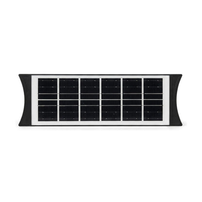 Vista de frente del reflector solar alargado con panel solar y extremos curvos