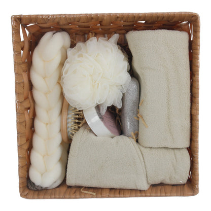 Set de baño de regalo en canasta de mimbre 30 x 30 cm